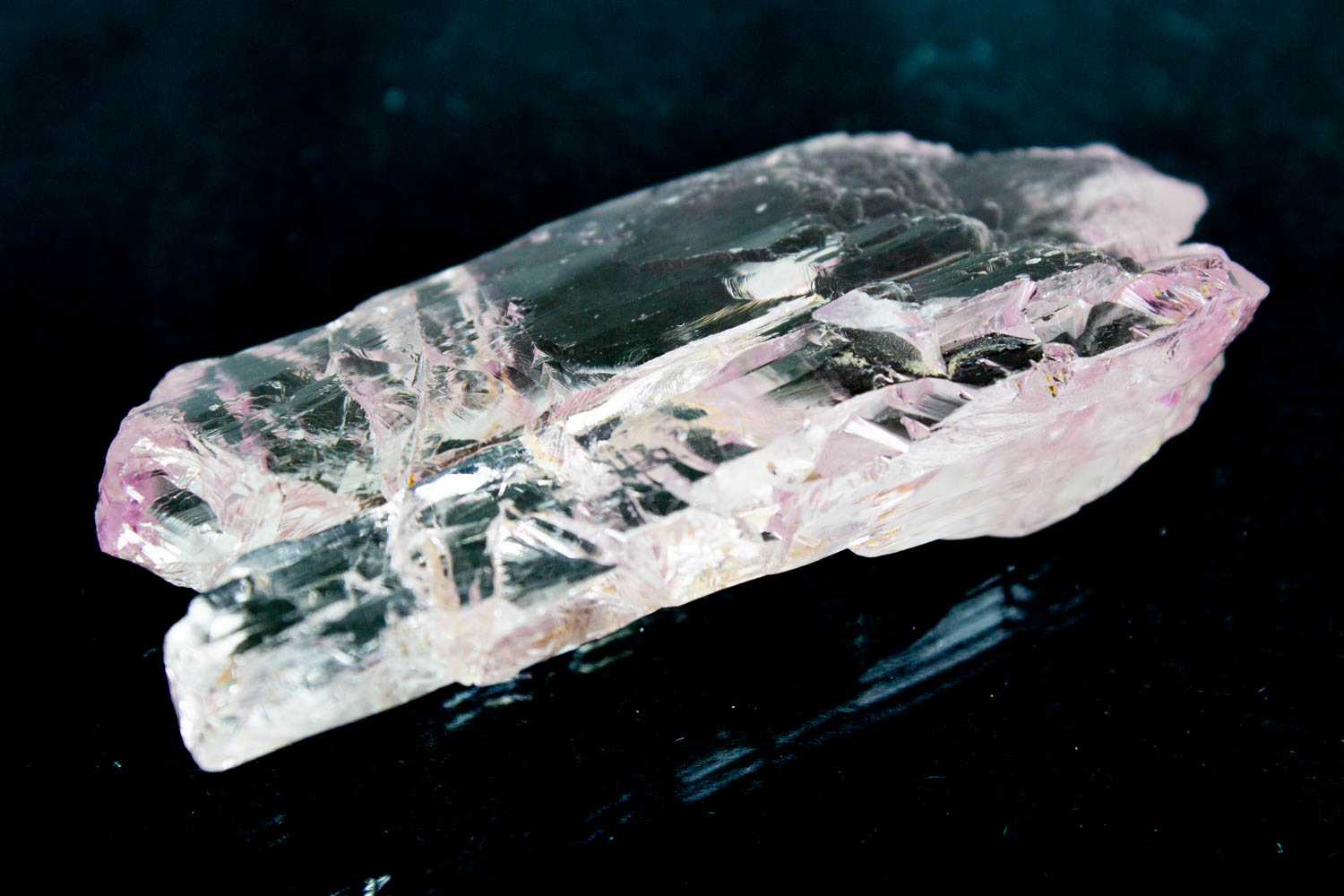 【無条件の愛を表現する】クンツァイト