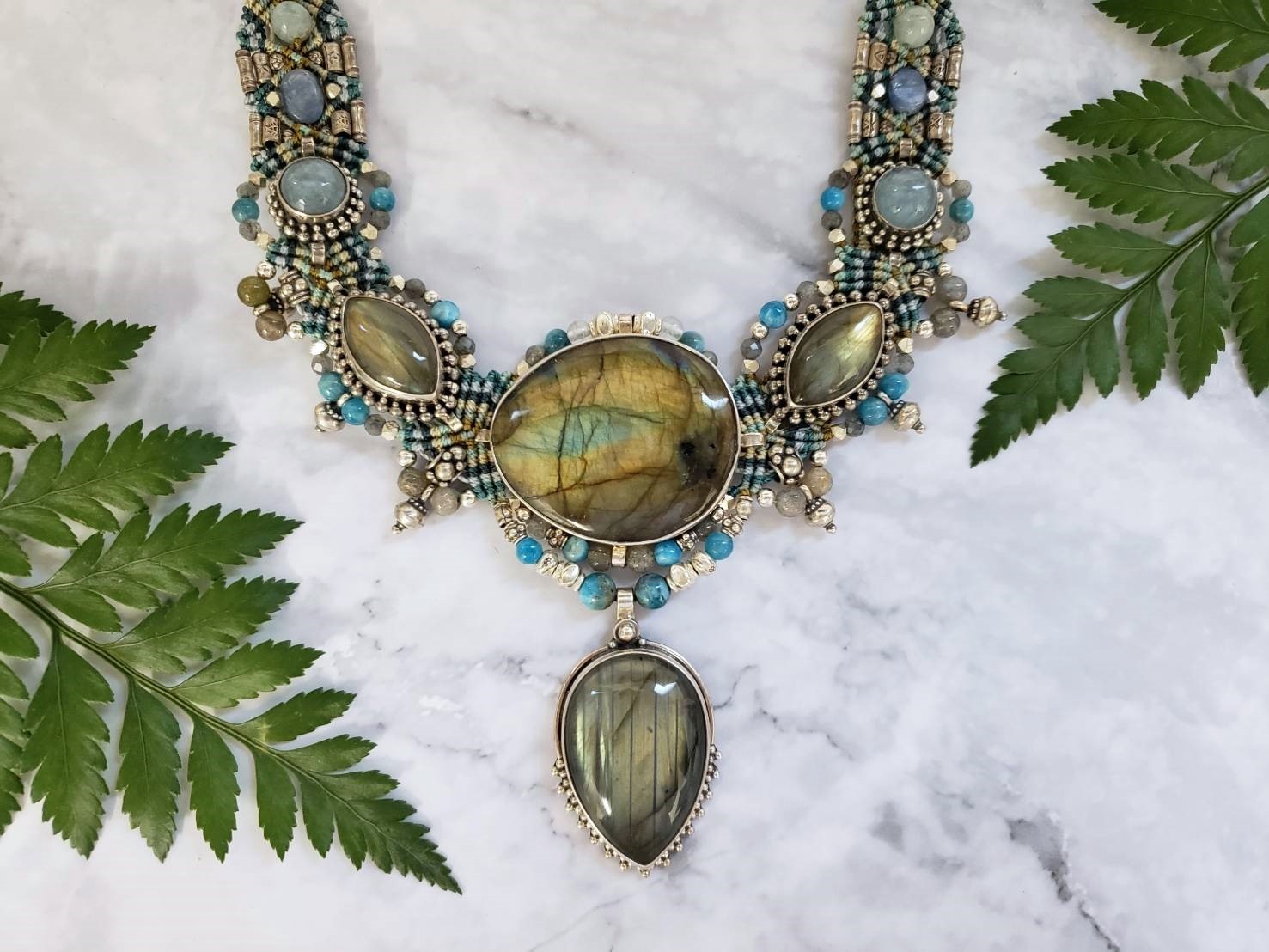 【宇宙】イーシャ(ラブラドライト・アクアマリン)