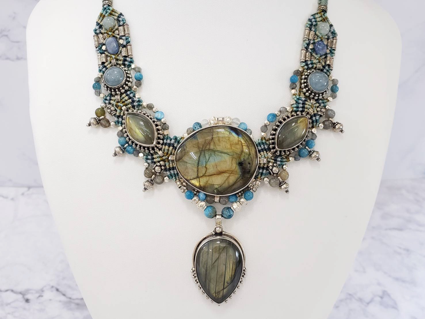 【宇宙】イーシャ(ラブラドライト・アクアマリン)