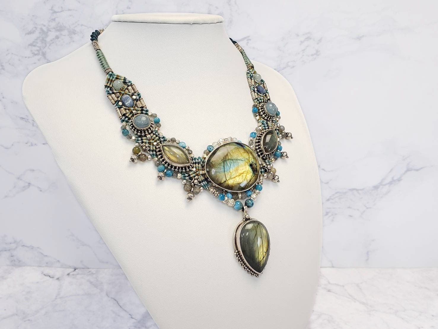 【宇宙】イーシャ(ラブラドライト・アクアマリン)