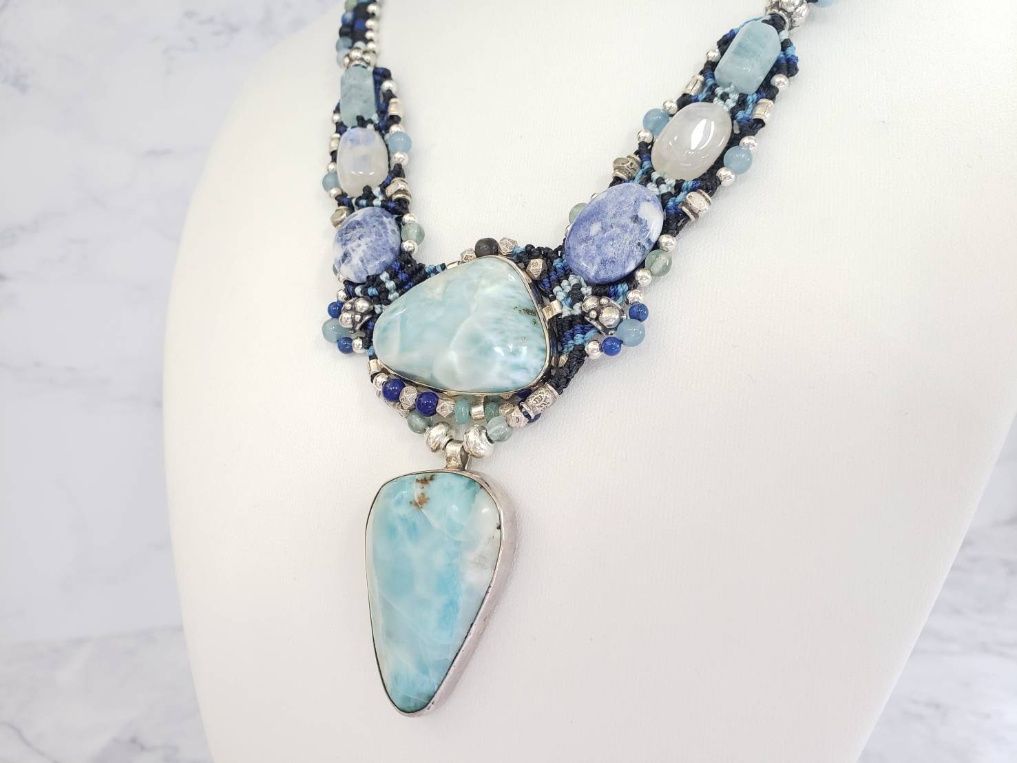 【ガイアの導き】イーシャ（ラリマー・ソーダライト・ブルームーンストーン）