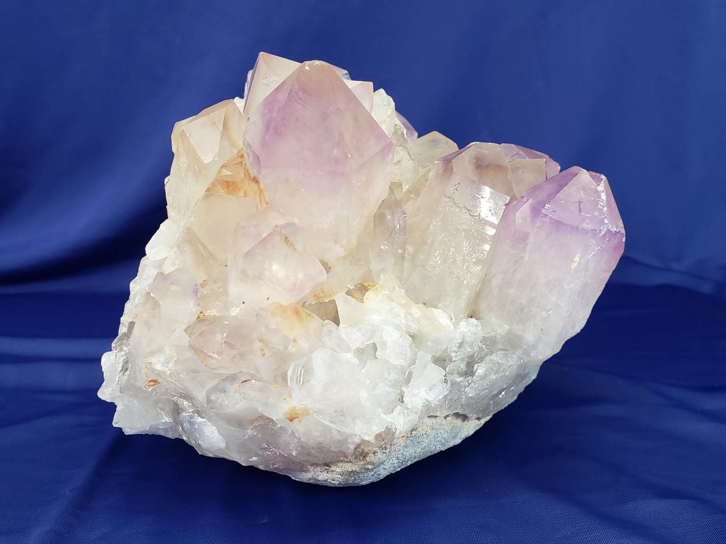 【神聖な愛】アメジスト ビッグクラスター 【RA】