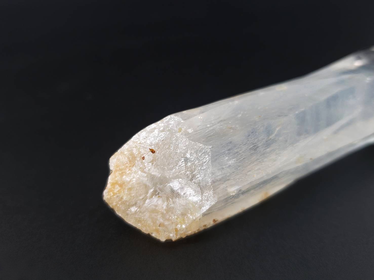 【天使が導く天上界への秘密の通路】パスウェイクォーツ（ゴールデンヒーラー）　ポイント