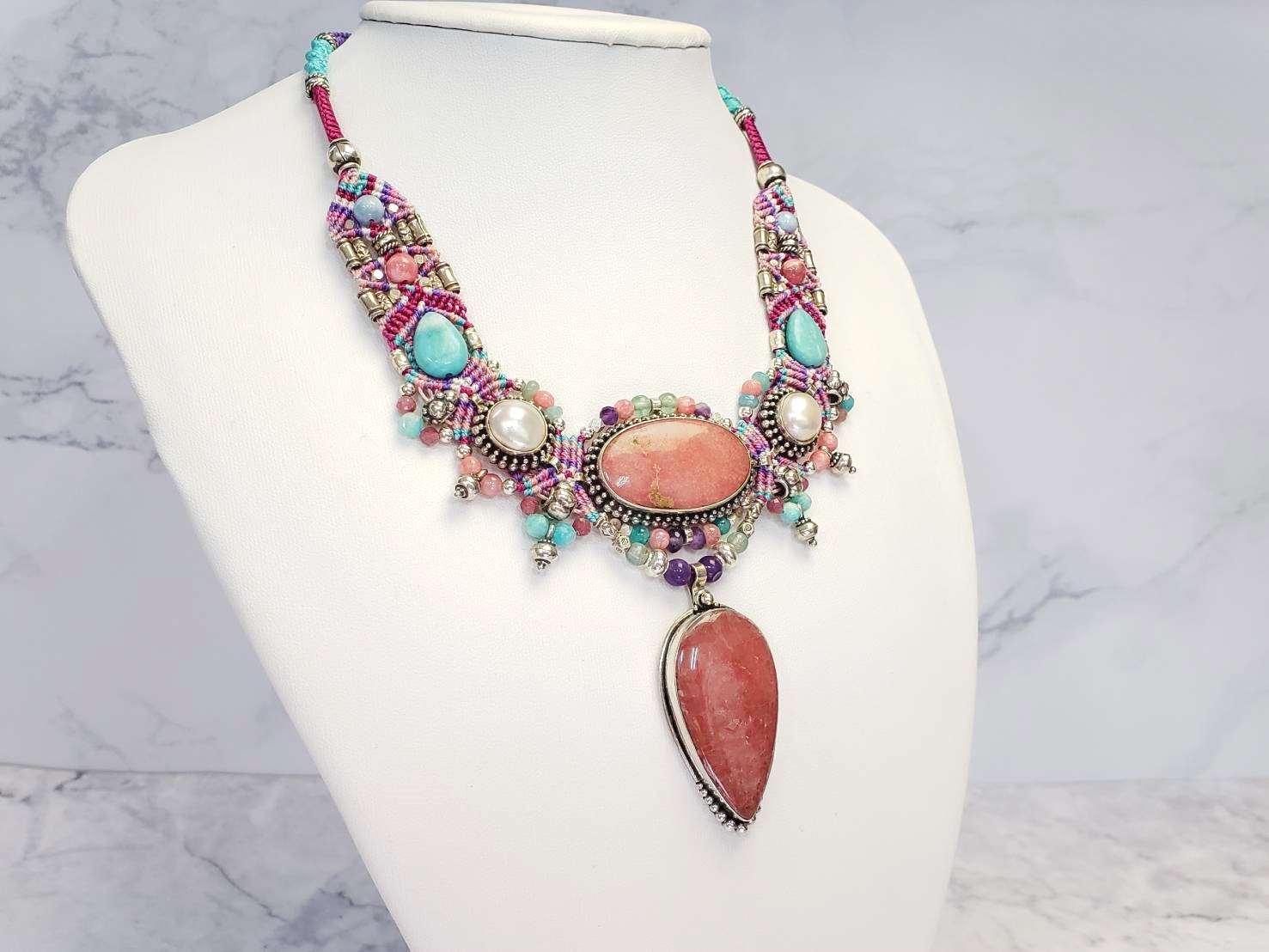 【虹色の橋】イーシャ(インカローズ・パール・アマゾナイト)