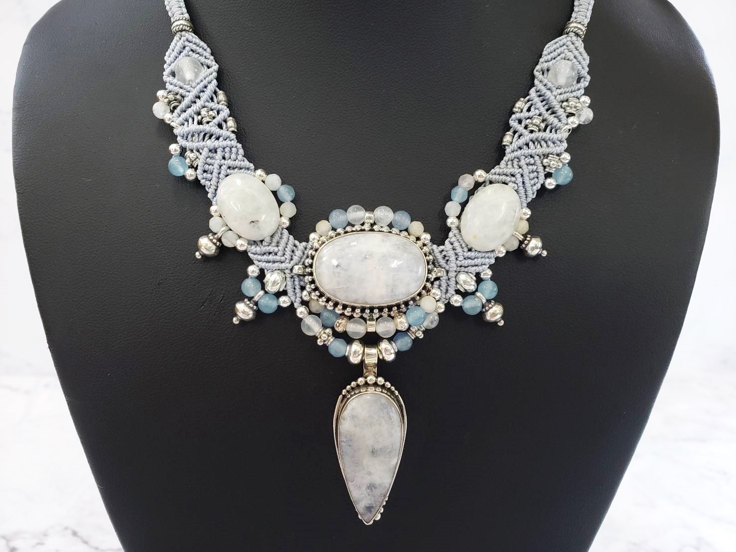 【月の光】イーシャ(ムーンストーン)