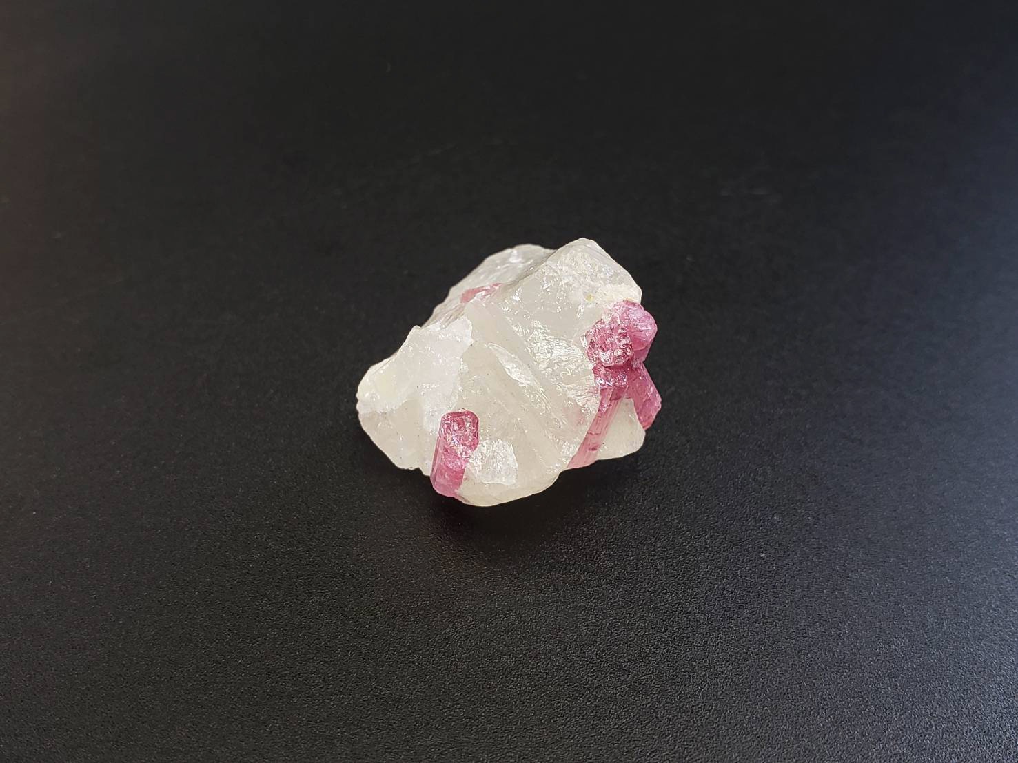 【愛を引き寄せる】ピンクトルマリン