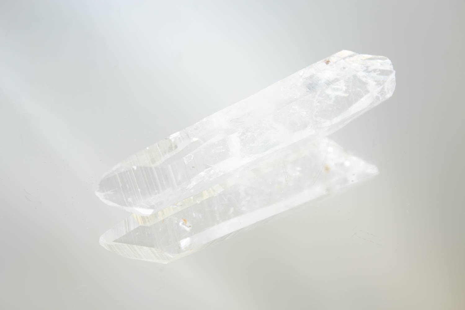 無限を超えた別次元の石】ディバインクォーツ | おすすめアイテム