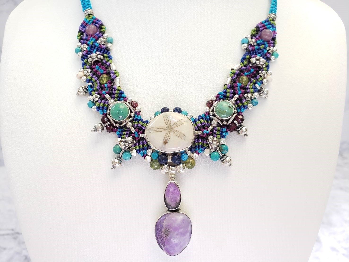 【封印が解かれる】イーシャ(ウニの化石・チャロアイト・ターコイズ)