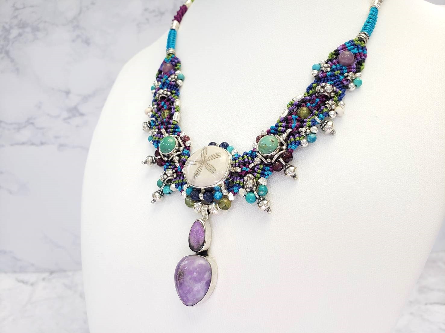 【封印が解かれる】イーシャ(ウニの化石・チャロアイト・ターコイズ)