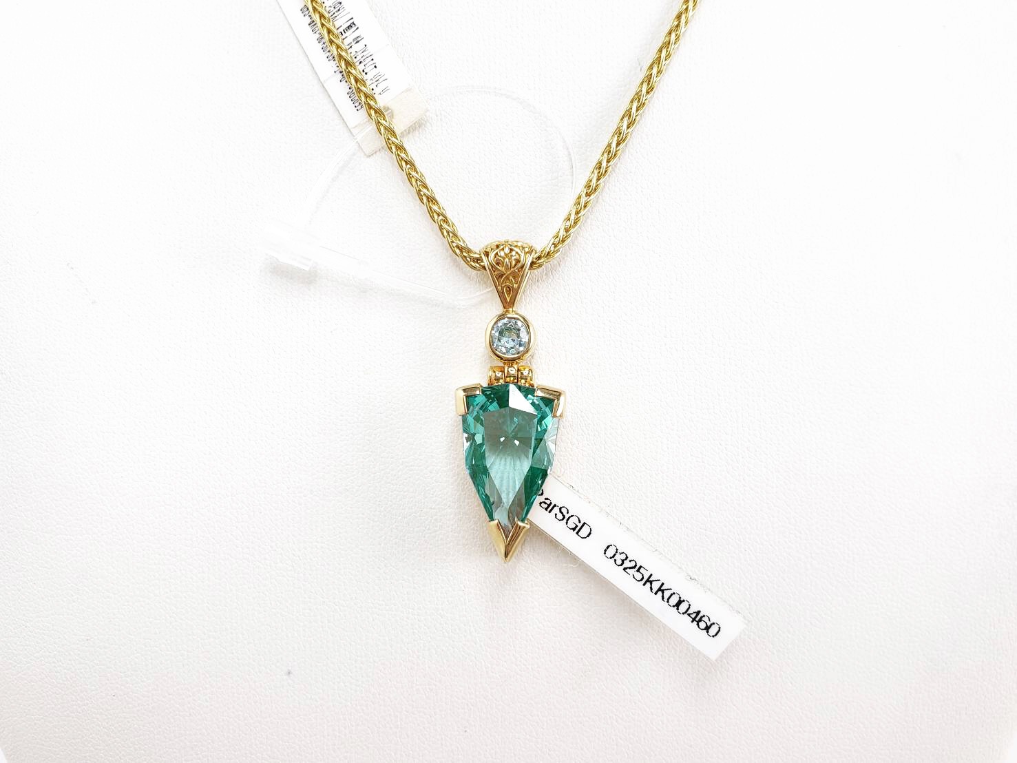 【コミュニケーションを助ける】【自信と行動力】パライバエフェクトスピネル｜ケイトキング 5582