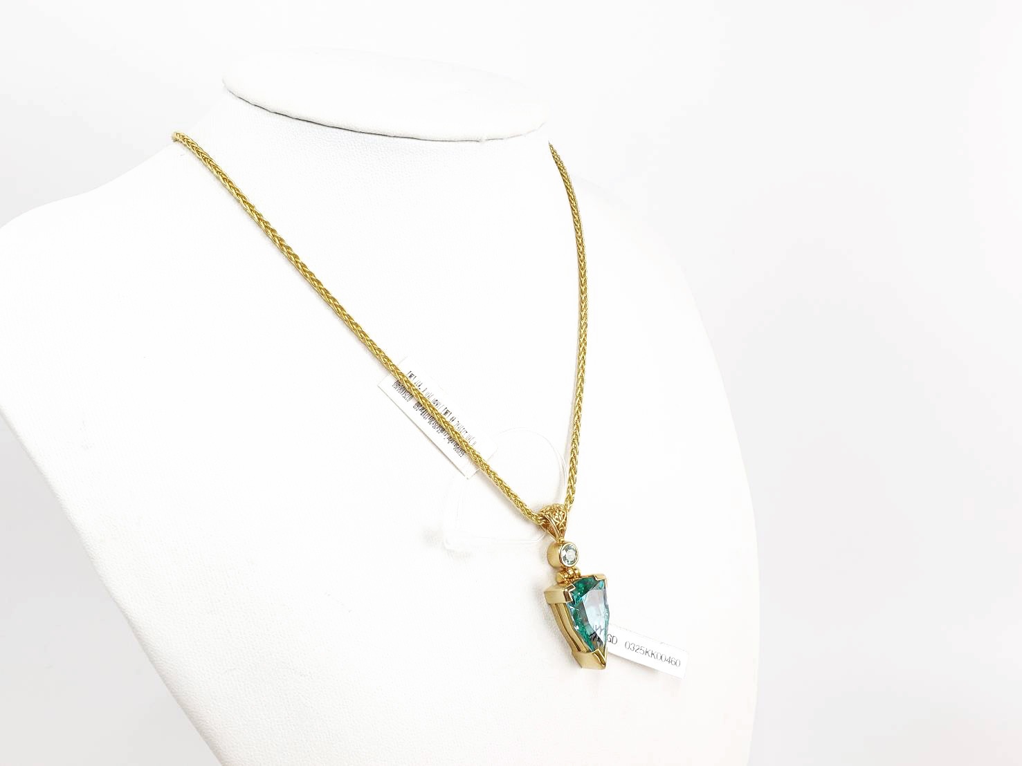 【コミュニケーションを助ける】【自信と行動力】パライバエフェクトスピネル｜ケイトキング 5582