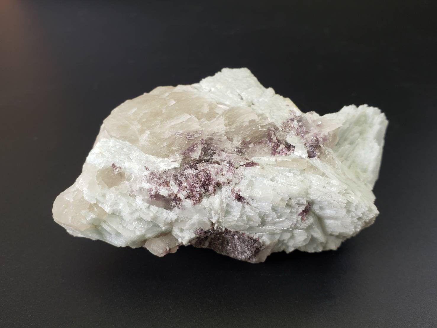 【愛と豊かさの道へ・高次元と繋がる・純粋無垢な愛】レッドトルマリン・イン・クォーツ&ブルーマイカ