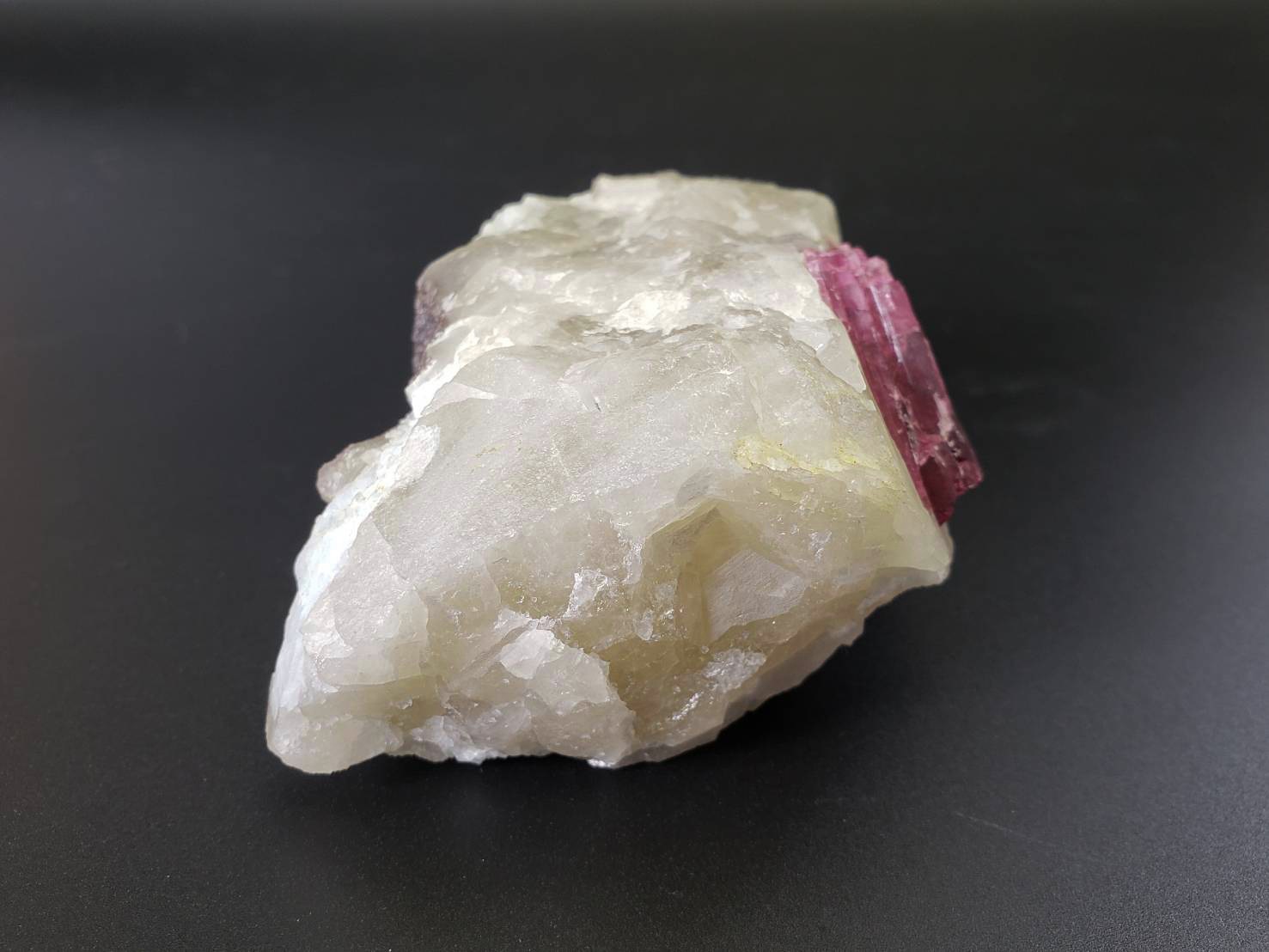 【愛と豊かさの道へ・高次元と繋がる・純粋無垢な愛】レッドトルマリン・イン・クォーツ&ブルーマイカ