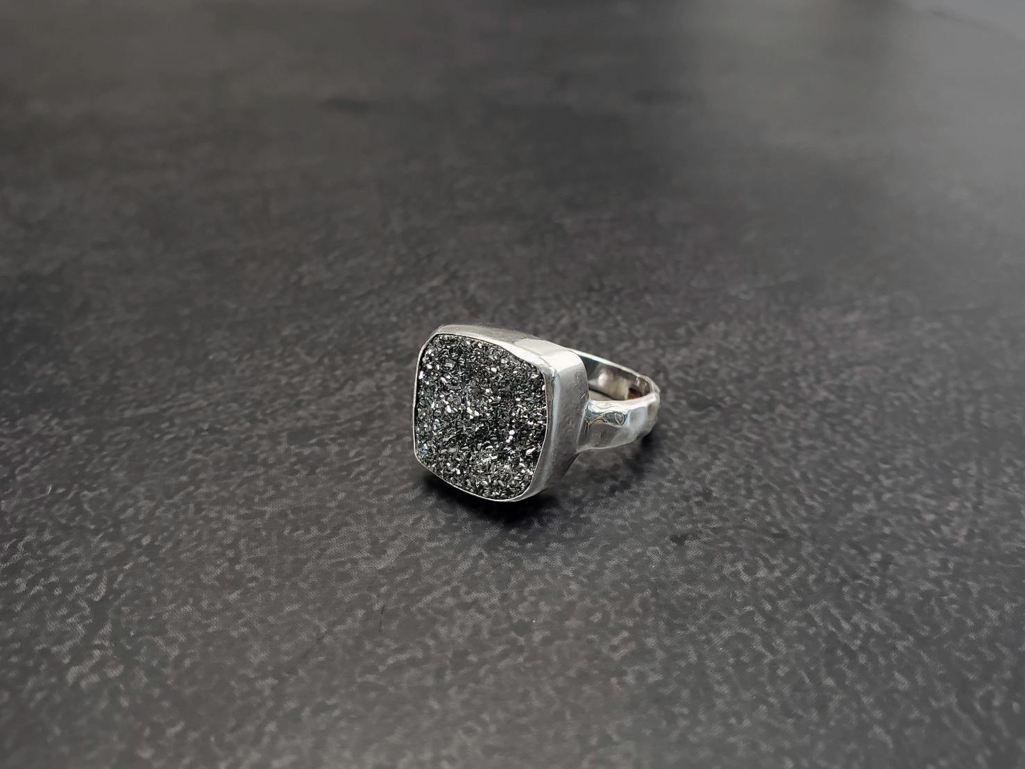 【人間関係の調和】ドゥルジー リング スターボーンジュエリー