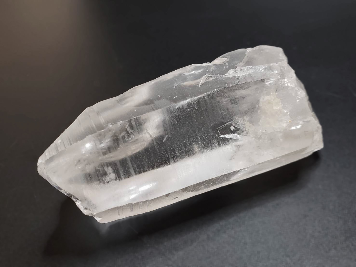 【レムリアの愛】ライトニングレムリアンクォーツ