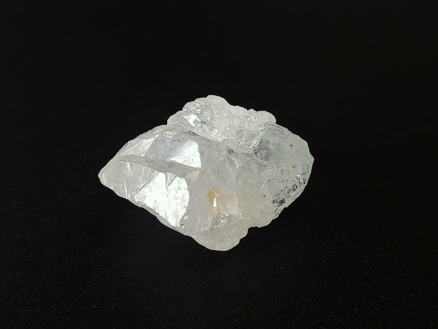 【繊細なハートを光に変える】アクアマリン