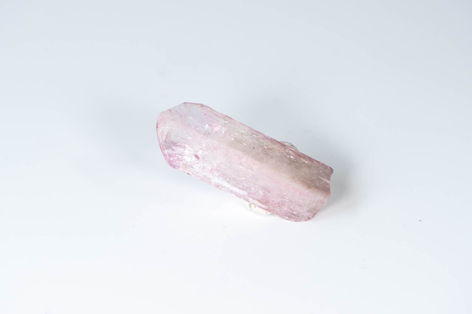 【女性性を満たす】ダンビュライトピンクオーラ