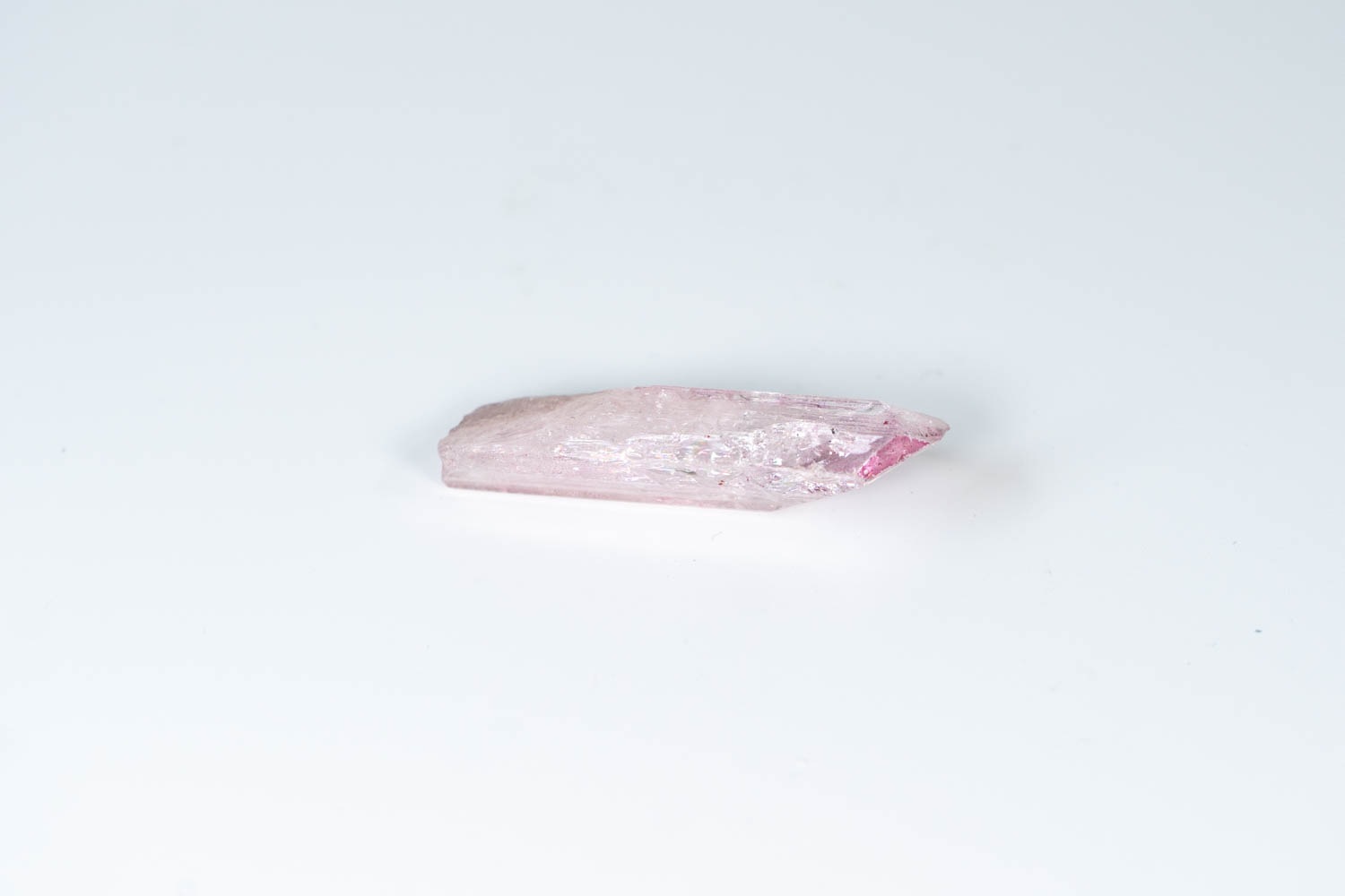 【女性性を満たす】ダンビュライトピンクオーラ