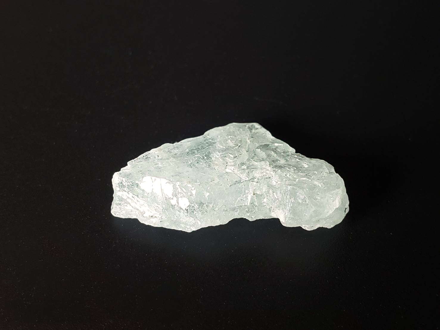 【繊細なハートを光に変える】アクアマリン