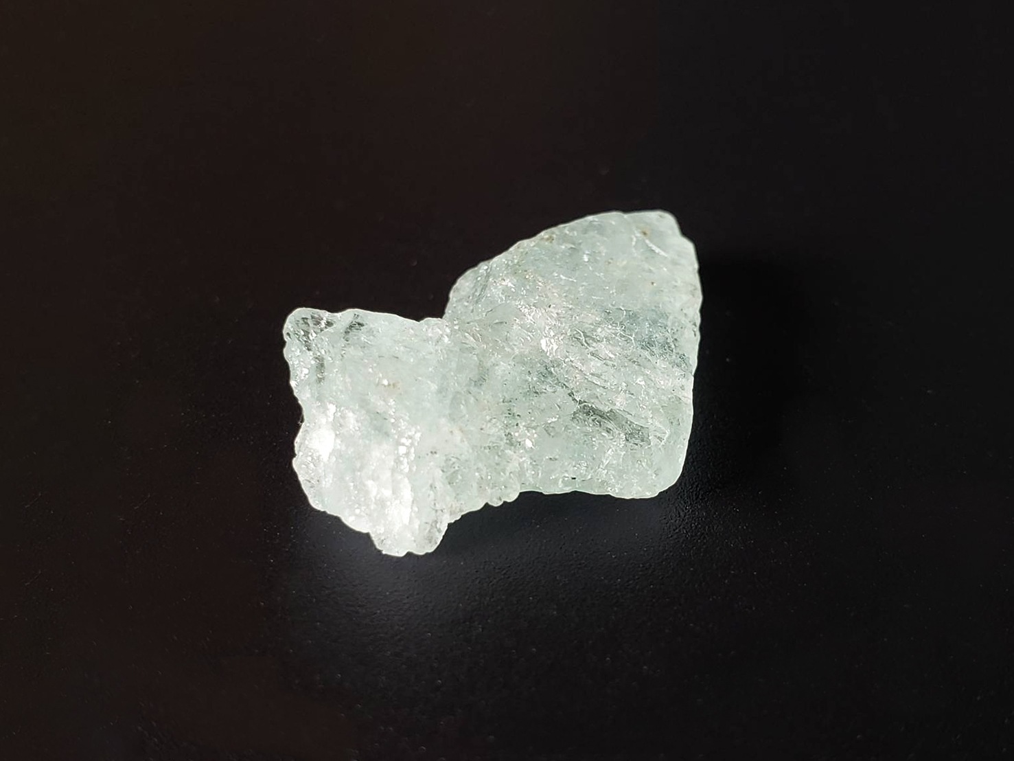 【繊細なハートを光に変える】アクアマリン