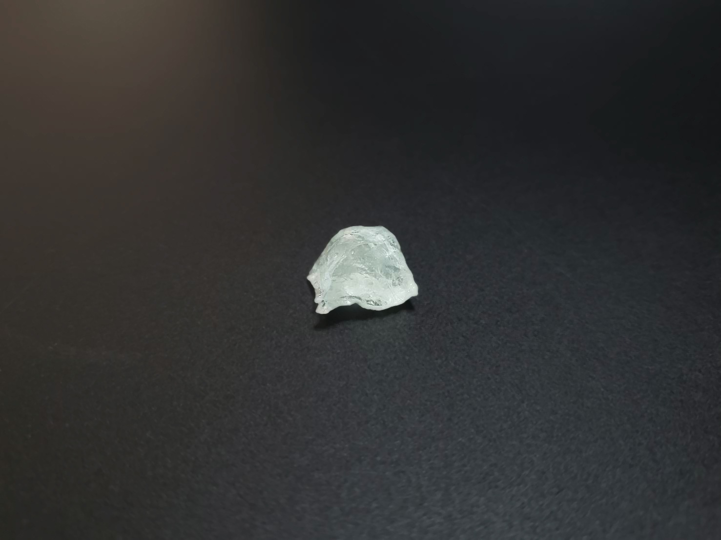 【繊細なハートを光に変える】アクアマリン