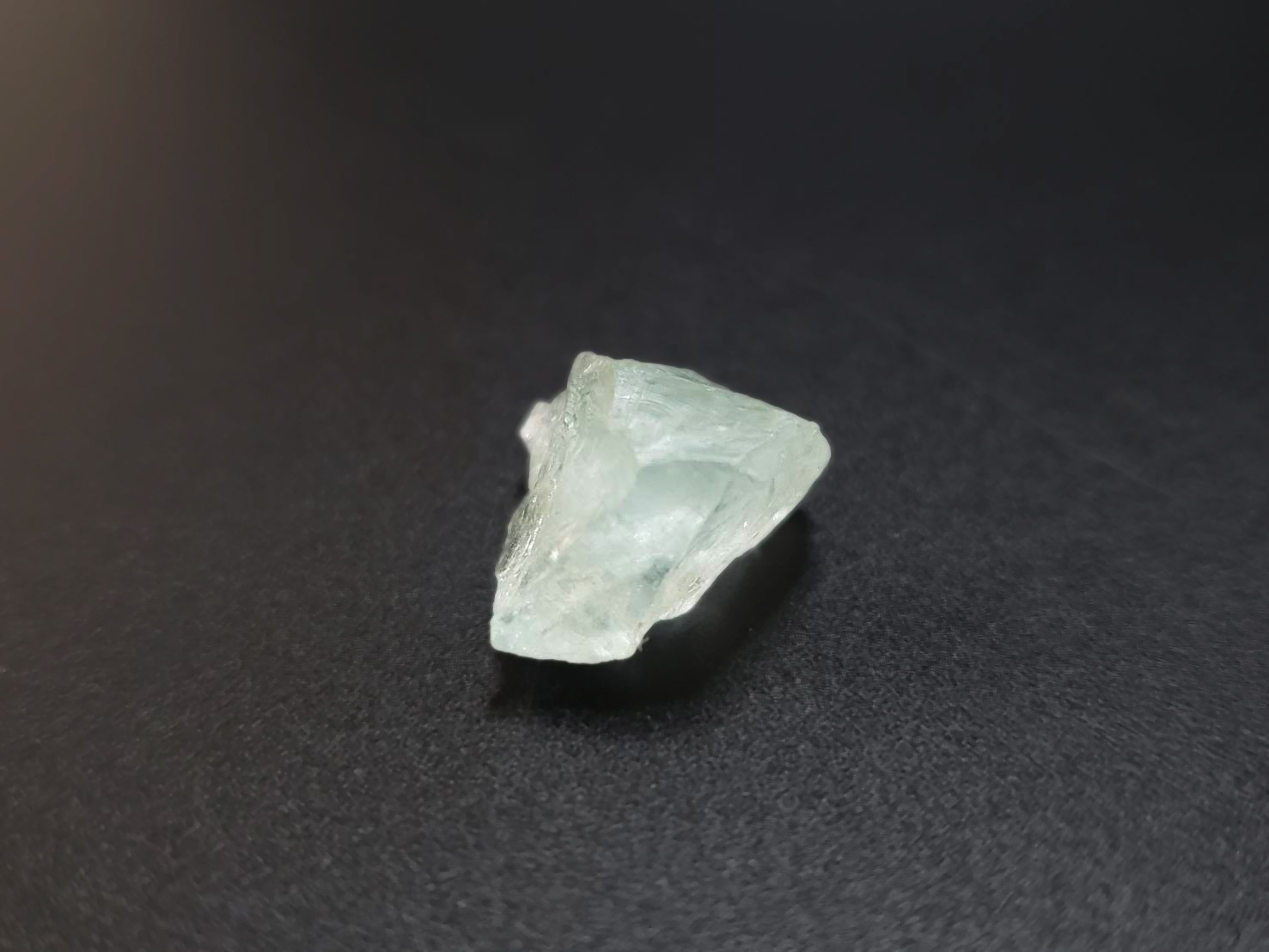 【繊細なハートを光に変える】アクアマリン