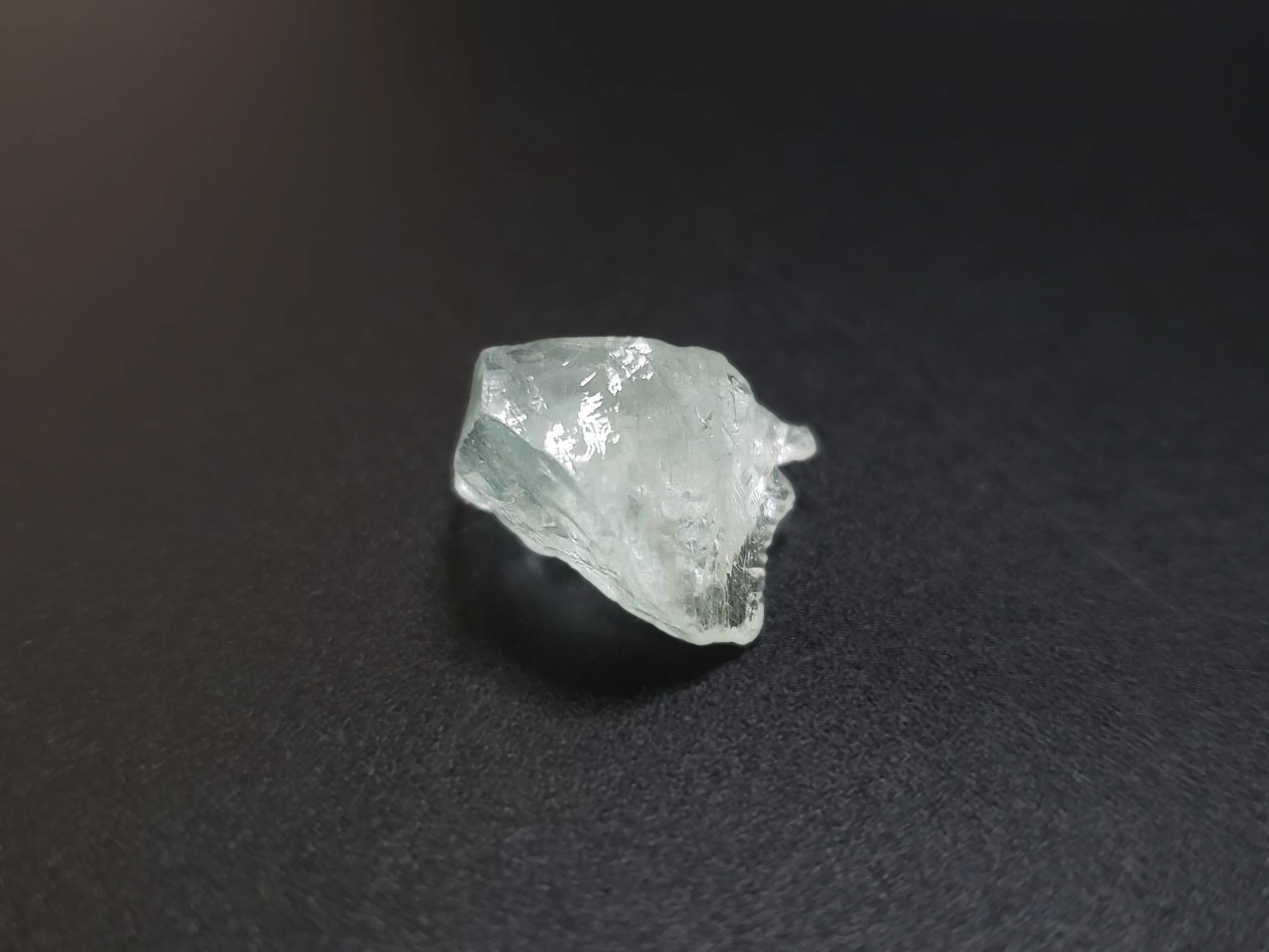 【繊細なハートを光に変える】アクアマリン