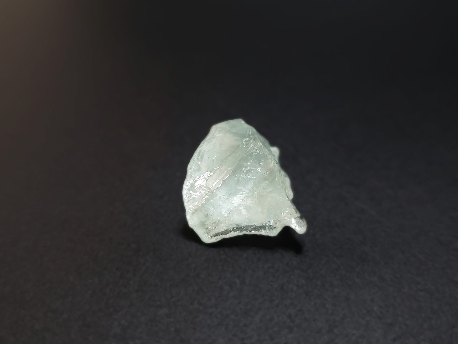 【繊細なハートを光に変える】アクアマリン