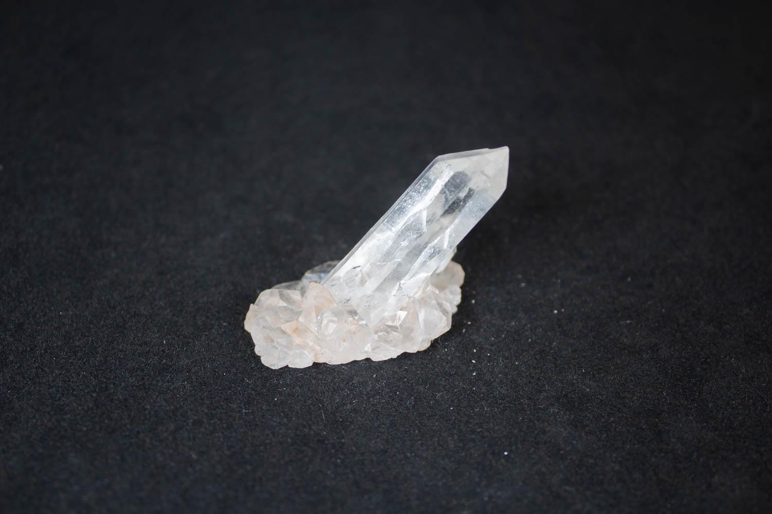 純粋無垢な愛】クリアクォーツ | 天然石,クォーツ | レインボー