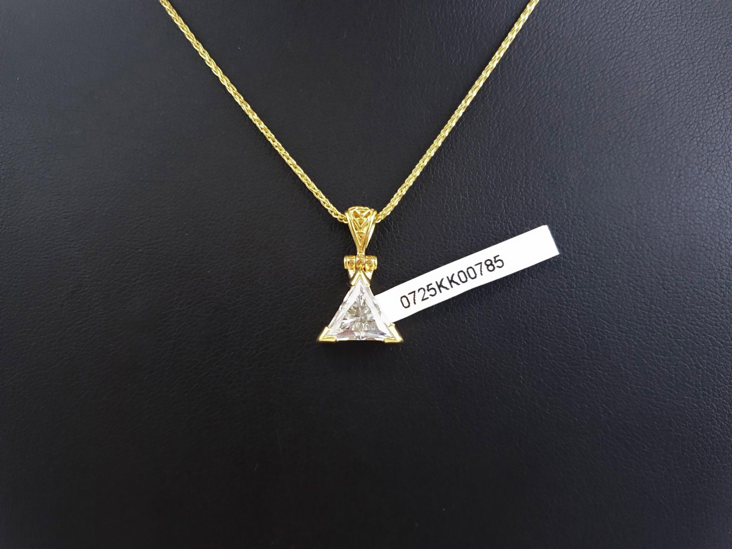 【潜在パワーを発揮させる】ホワイトモアッサナイト｜ケイトキング 6127