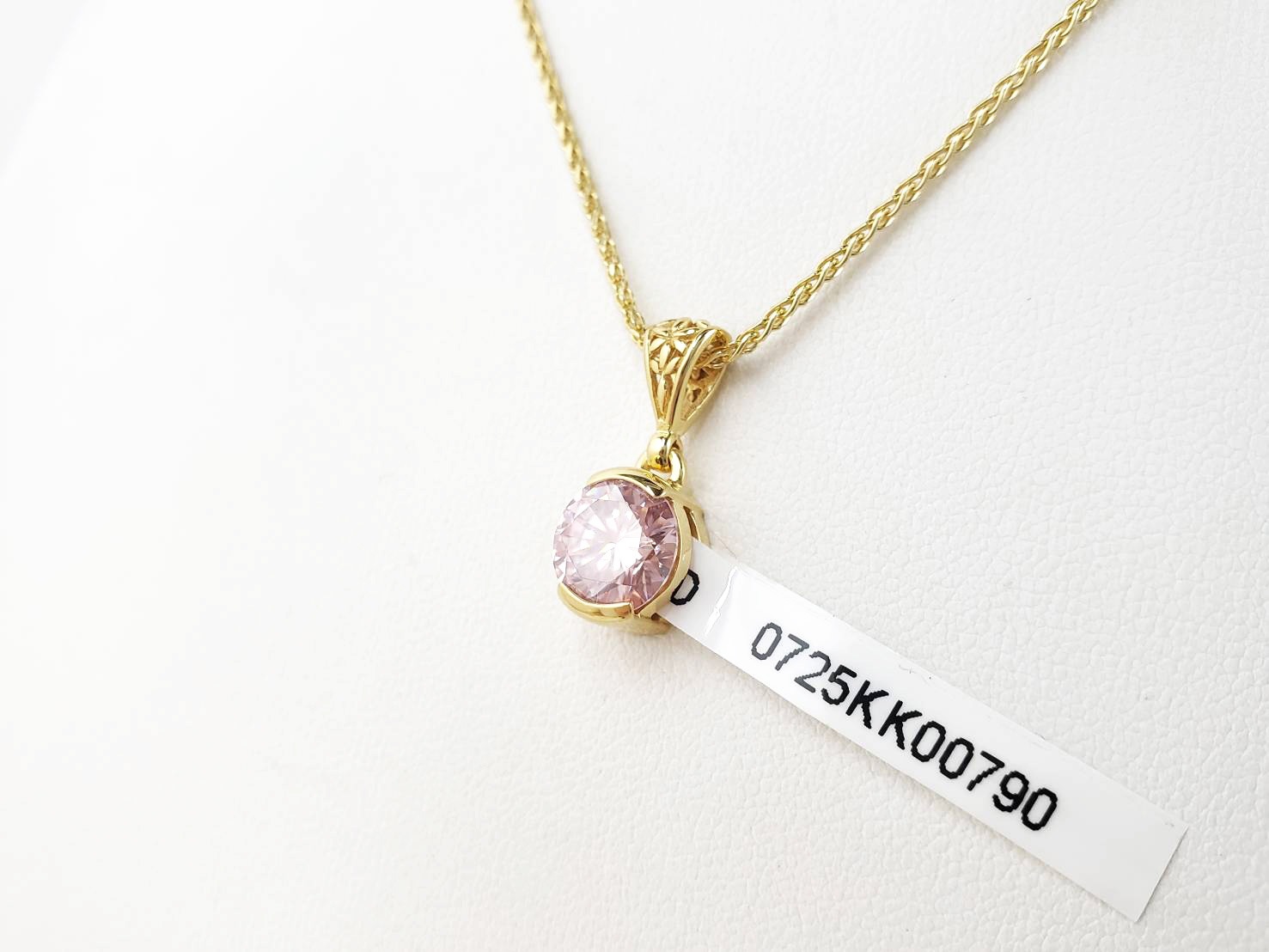 【純粋な愛の魂】ピンクモアッサナイト|ケイトキング 6122