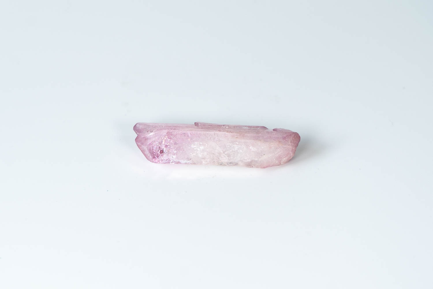 【女性性を満たす】ダンビュライトピンクオーラ