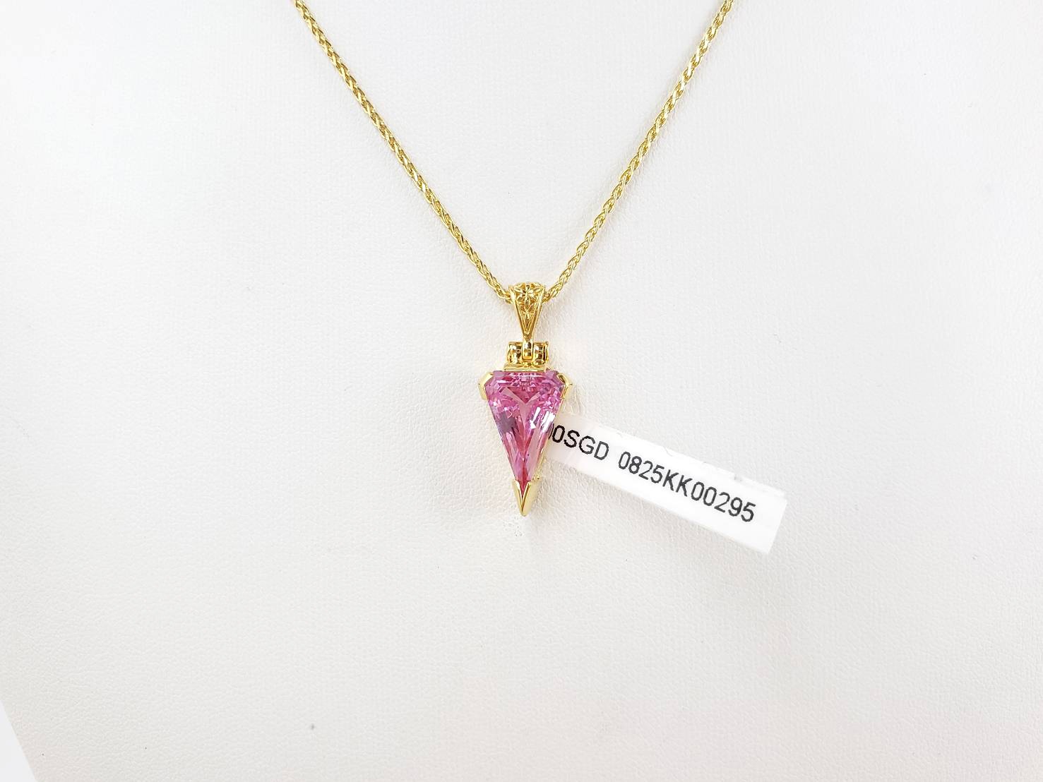 【神聖なる自己愛】インペリアルピンクサファイア|ケイトキング 6026