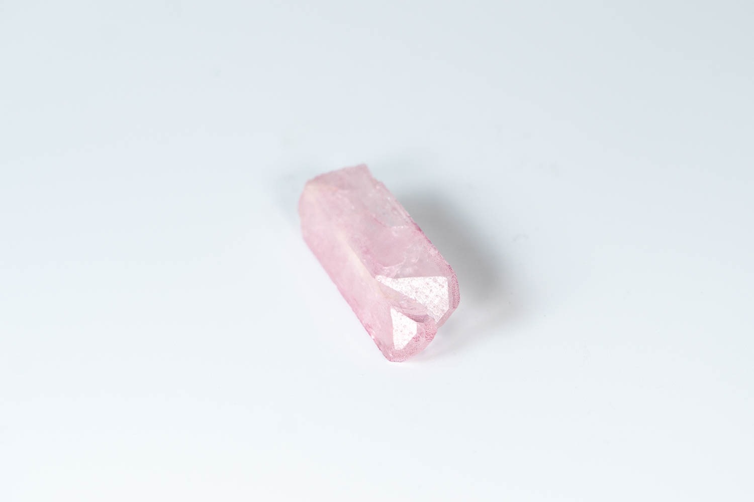 【女性性を満たす】ダンビュライトピンクオーラ