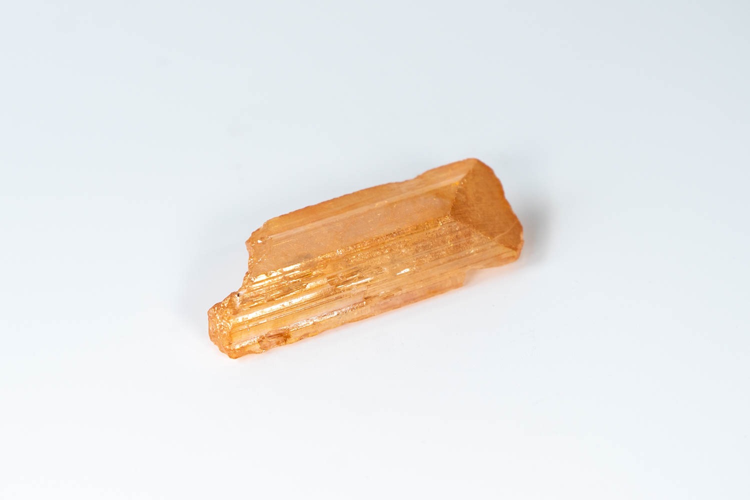 【内なる黄金が輝く】ダンビュライトゴールデンオーラ