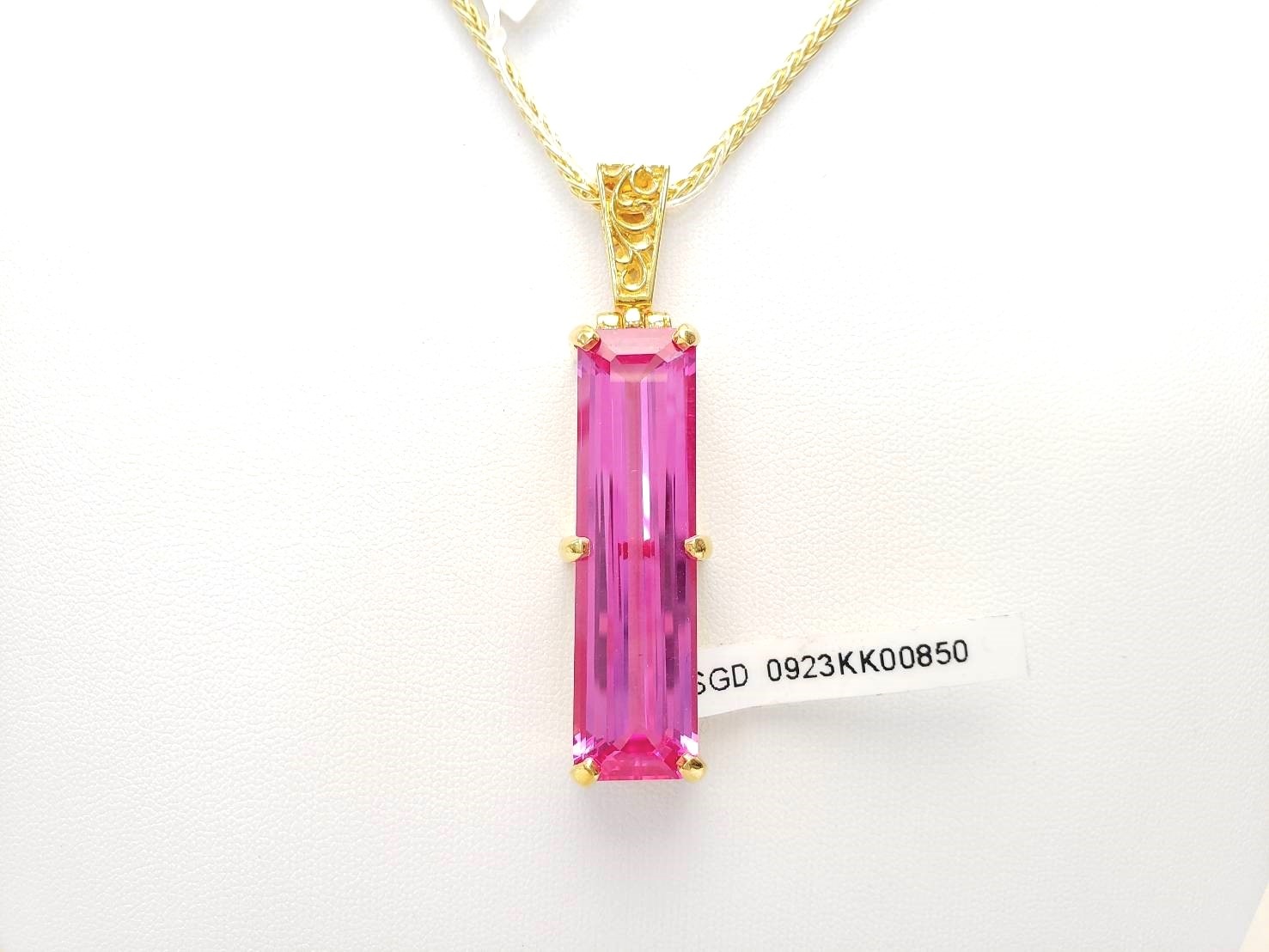 ケイトキングジュエリー インペリアルピンクサファイア ペンダント ケイトキングジュエリー インペリアルピンクサファイア ペンダント