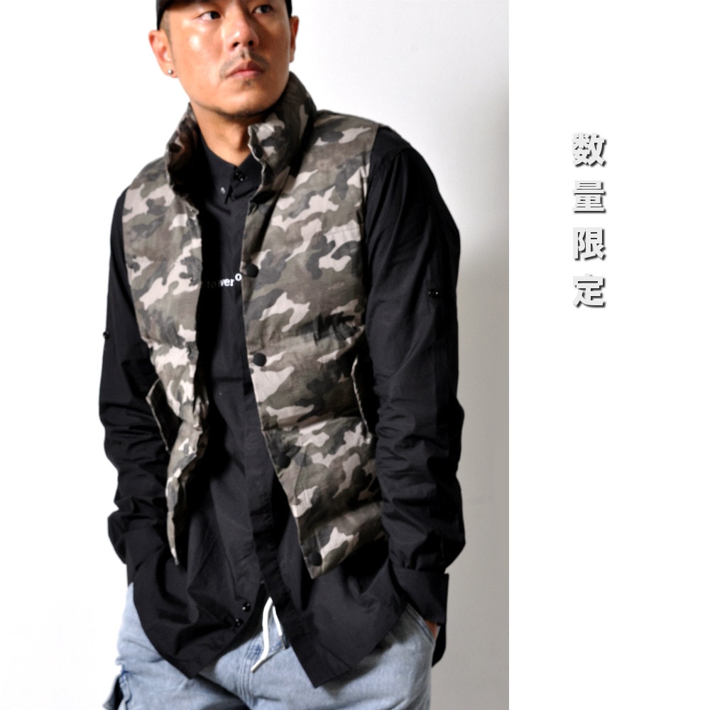 【古着】伊太利屋　迷彩柄 フード付きダウンベスト ビンテージ加工 迷彩柄 ダウンベスト 【メンズミリカジアイテム