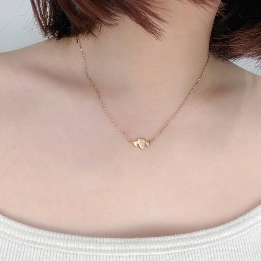 Tiny heart necklace