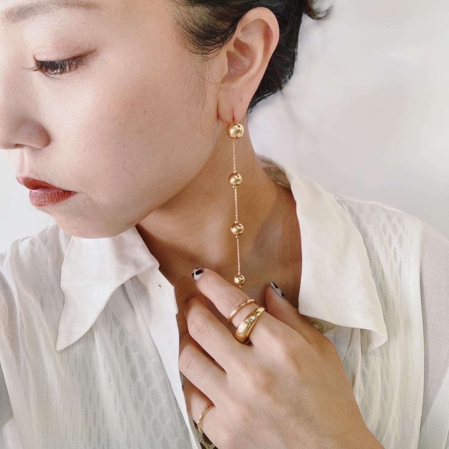Metal ball pierce