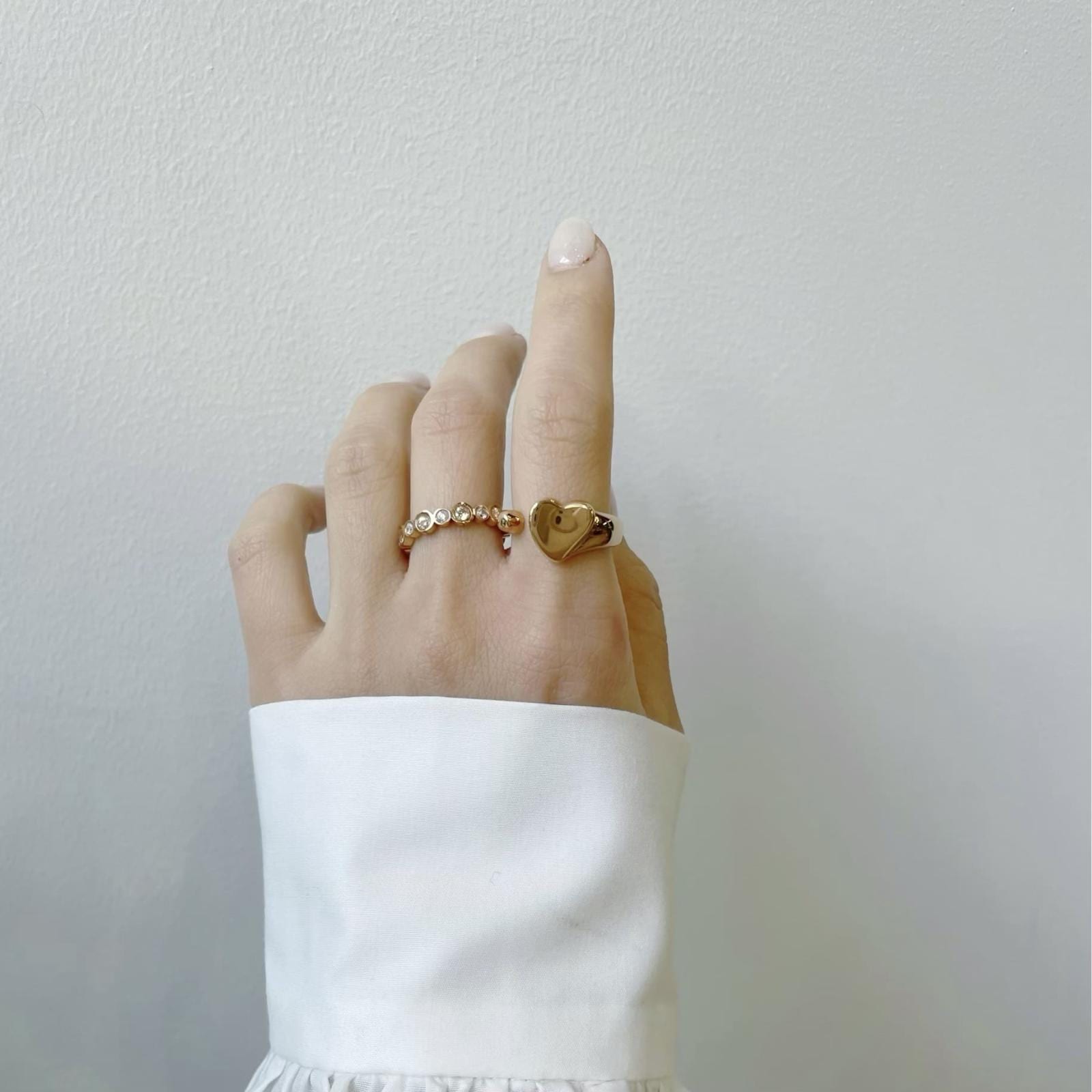 heart motif ring