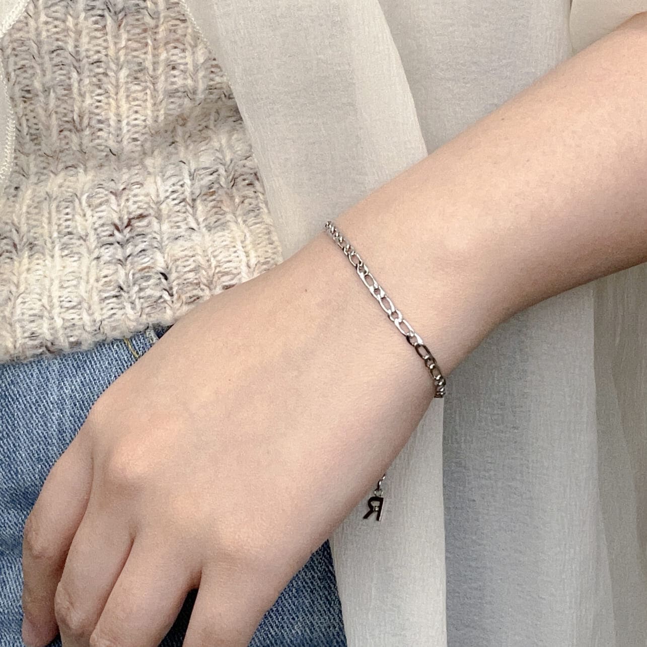 Simple chain bracelet