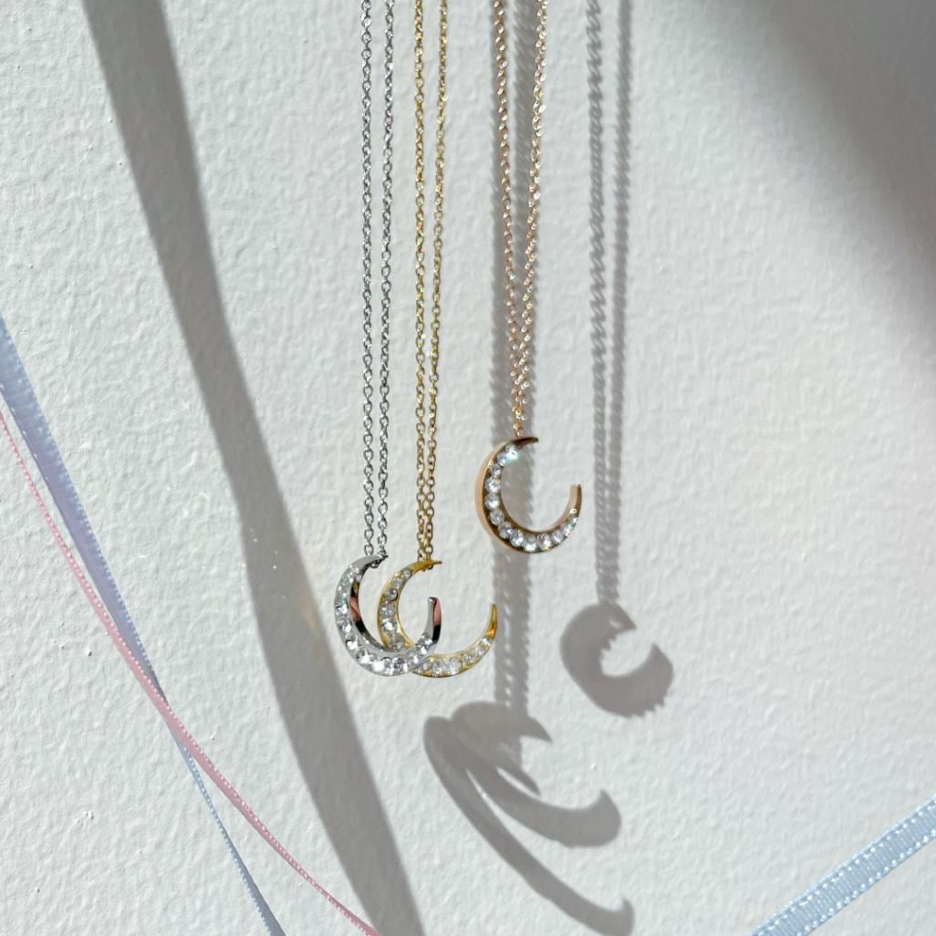 sw moon motif necklace