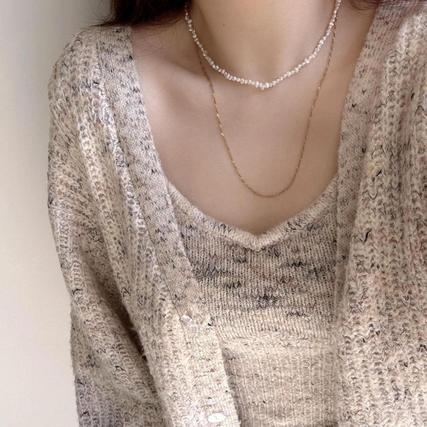 Spiral many way chain