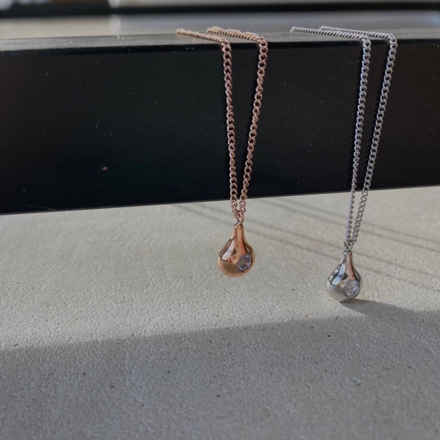 Simple chain drop necklace