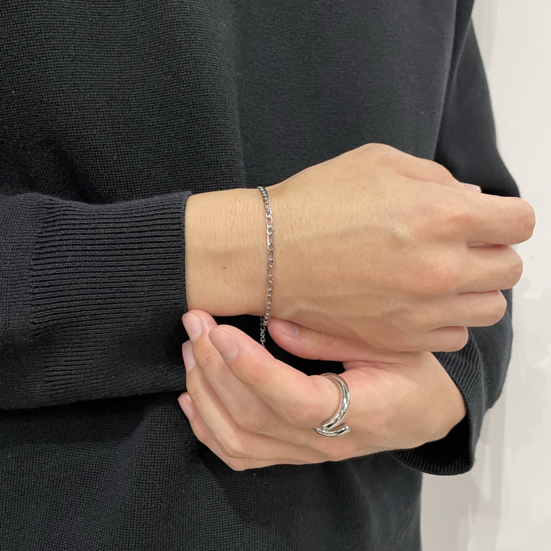 Simple chain bracelet