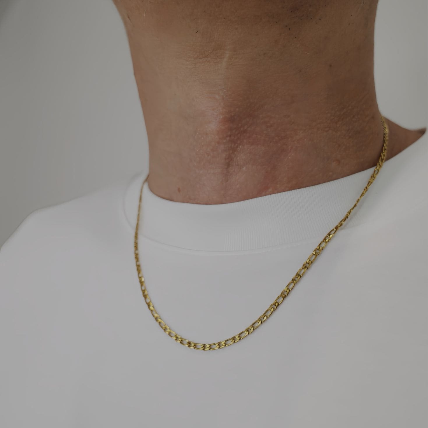 Simple chain necklace