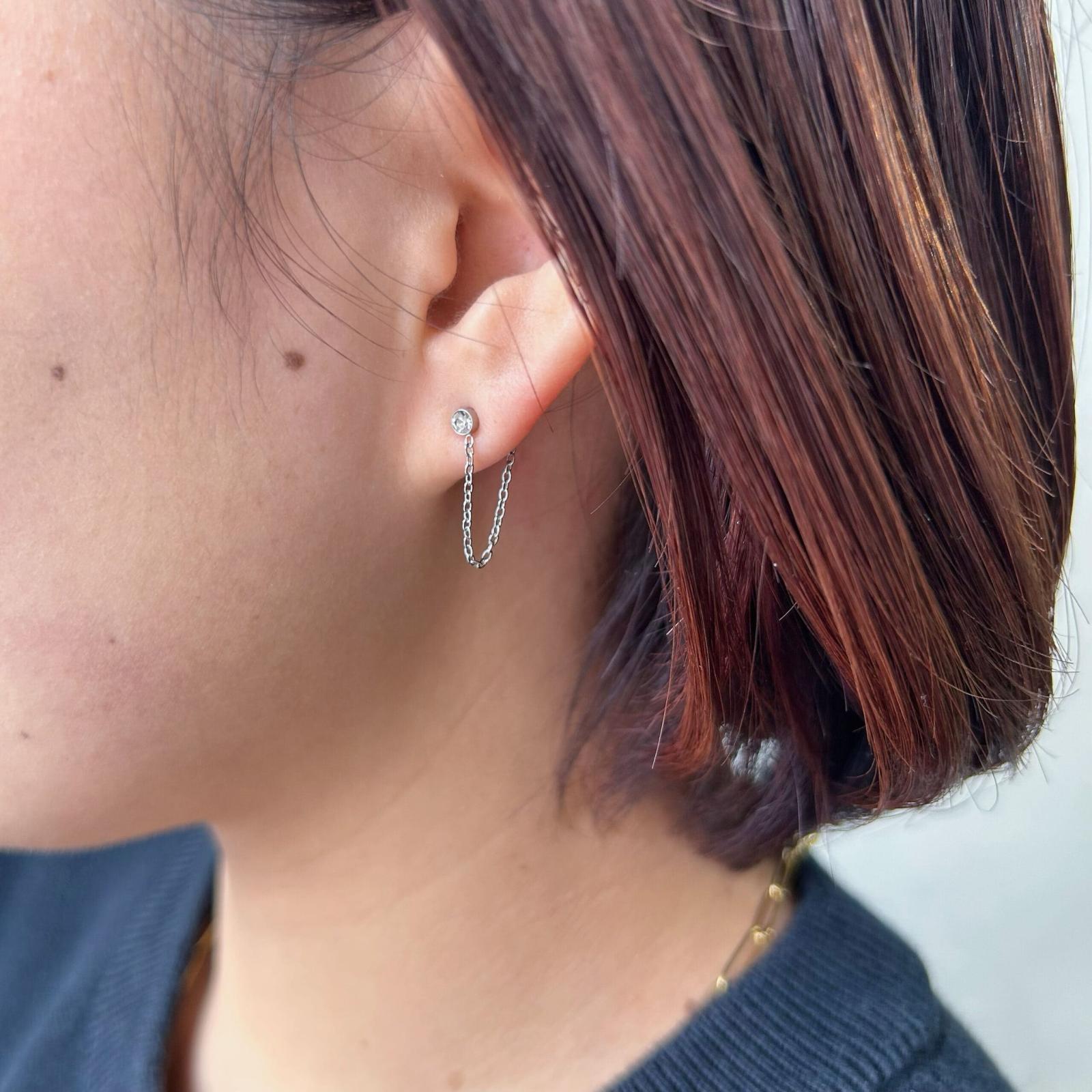 One stone chain pierce