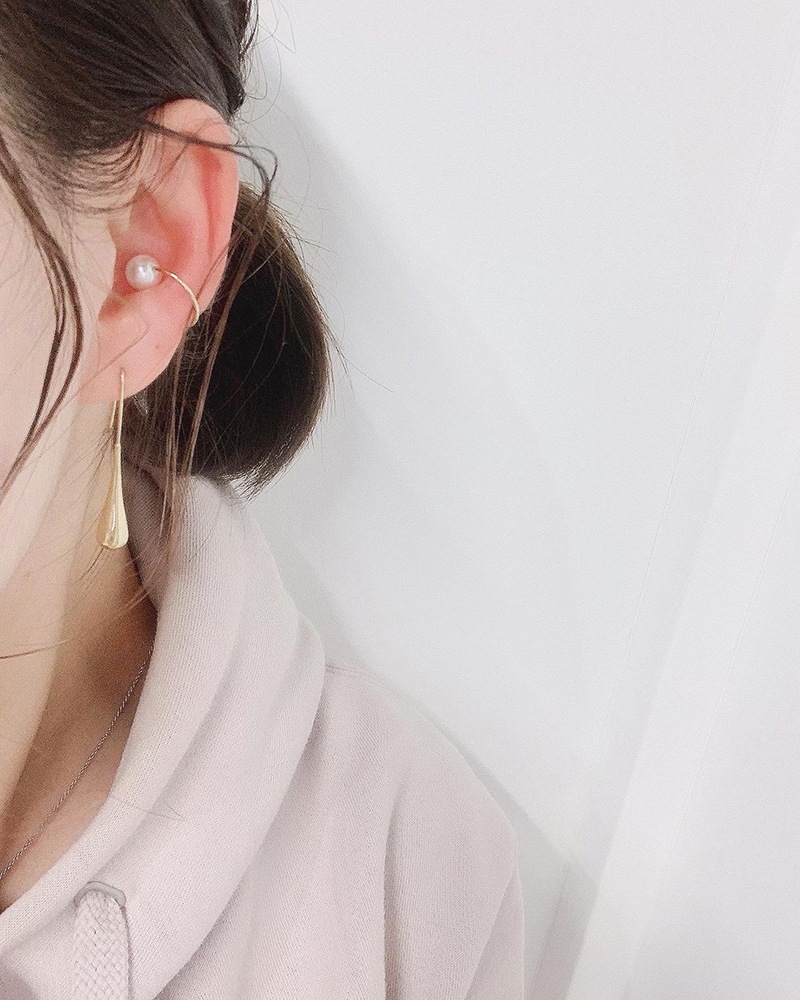 one pearl earcuff