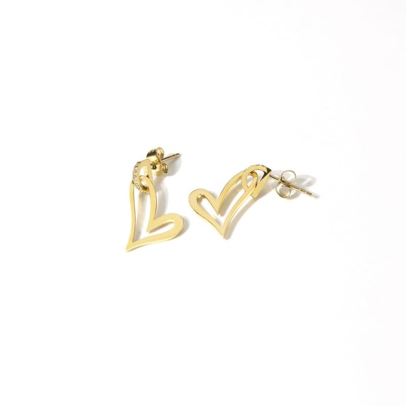 Shape heart pierce