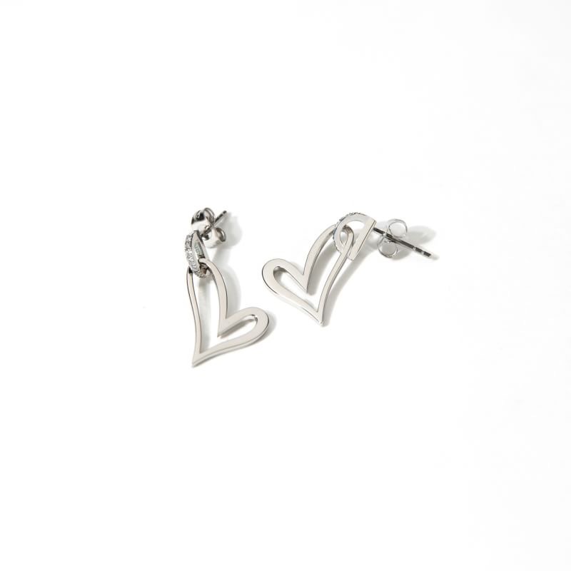 Shape heart pierce
